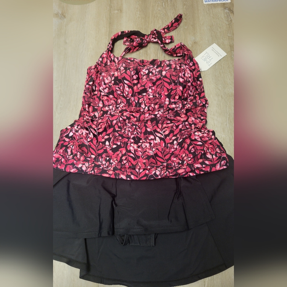 Time and Tru Women's Floral Tankini